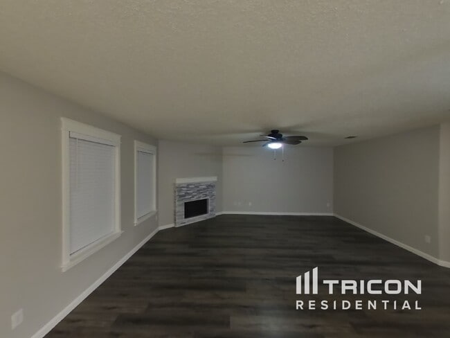 Building Photo - 1497 Madison Dr