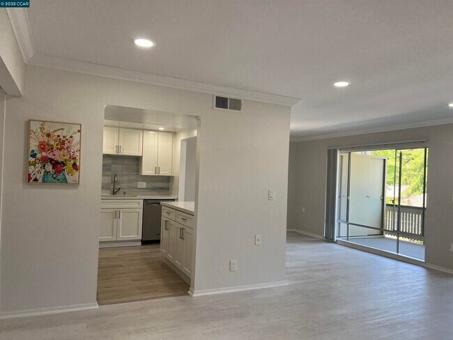 Building Photo - 1443 Rockledge Ln