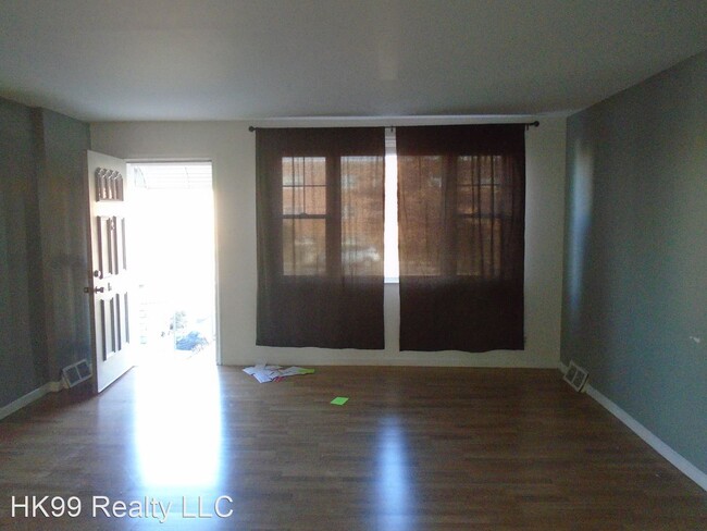 Foto del edificio - 3 br, 1.5 bath House - 948 Tyson Ave.