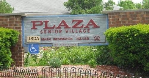 Building Photo - 1200 Rays Dr