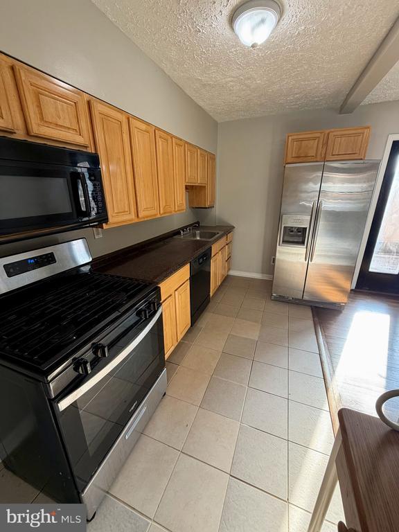 Foto del edificio - 3413 Wallford Dr