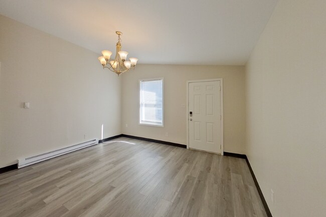Foto del edificio - 2447-2447 Hiawatha St