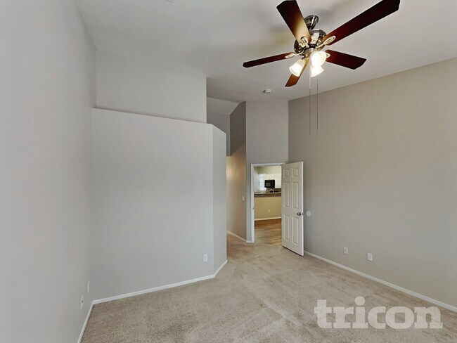 Building Photo - 6232 Diazo St