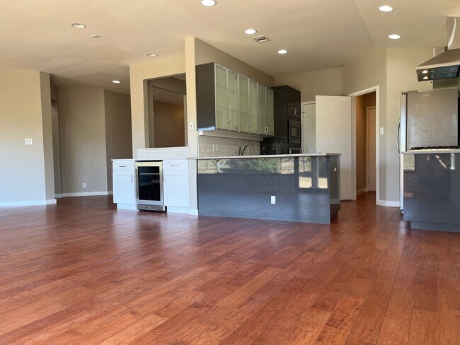 Building Photo - Beautiful, Updated Home in Teravista - BAC...