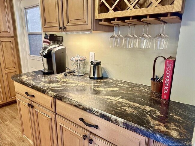 Foto del edificio - 3482 NE Causeway Blvd