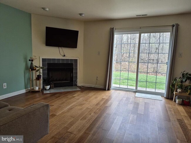 Building Photo - 262 Tulip Tree Ct