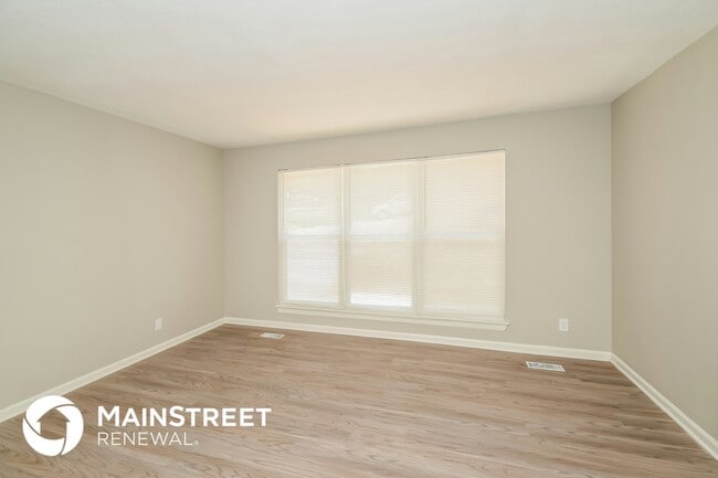 Building Photo - 1037 Medina Dr