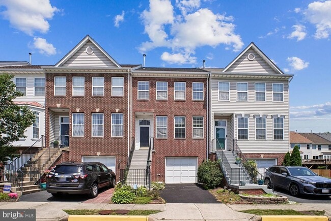 Photo - 6610 Hunter Creek Ln Townhome