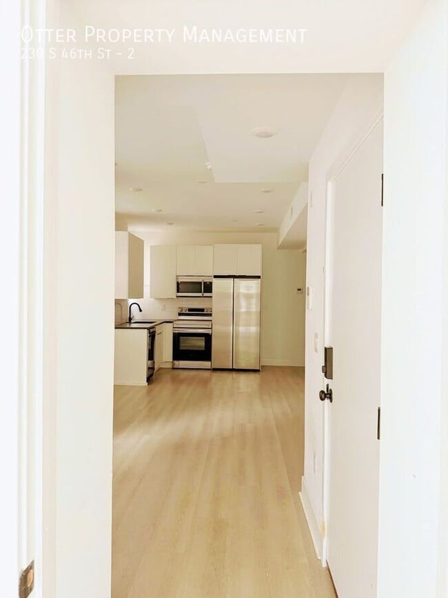 Building Photo - 230 S 46th St