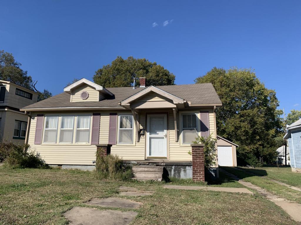 Foto principal - 1306 W 2nd Street