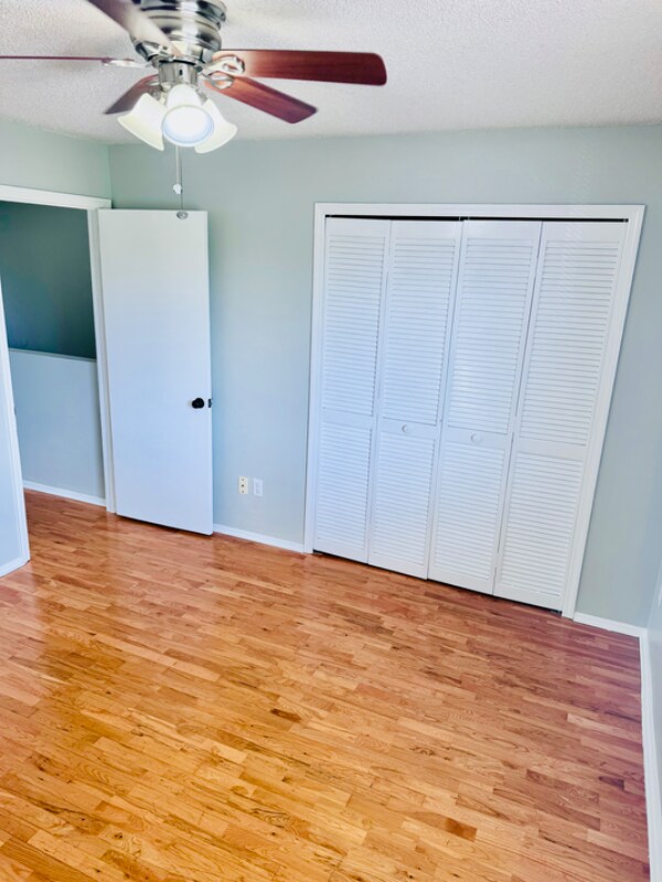 Building Photo - 252 Taylor Ln