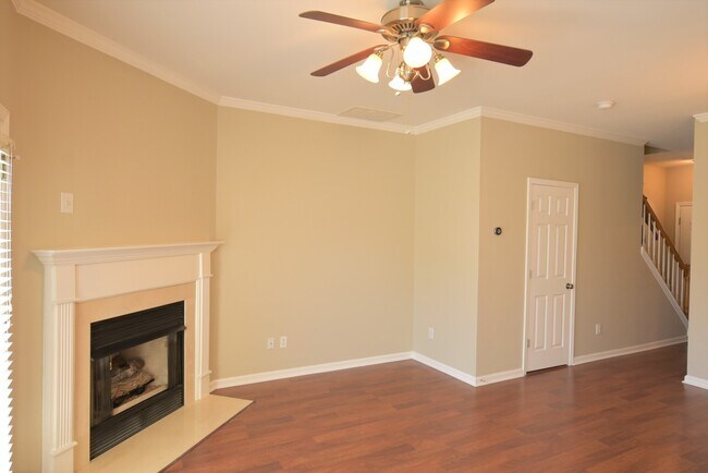 Building Photo - A Cozy 2bedroom Town home in Fort Mill