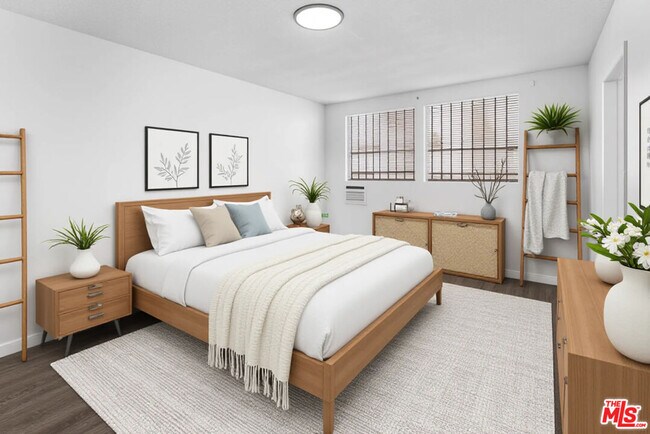 Foto del edificio - 1152 N Ogden Dr