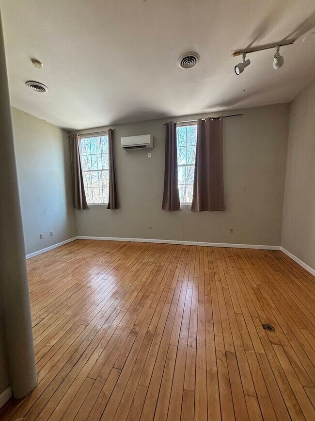 Foto del edificio - 16 Oak St