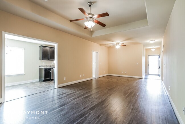 Foto del edificio - 363 Ivy Hills Cir