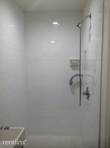Foto del edificio - 8835 Wonderland Ave