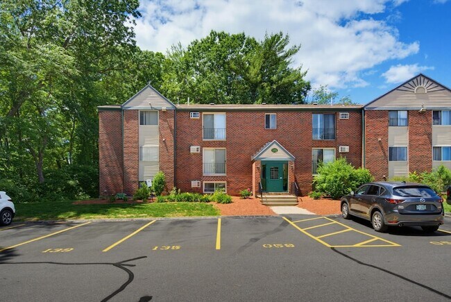 Foto del edificio - 123 English Village Rd