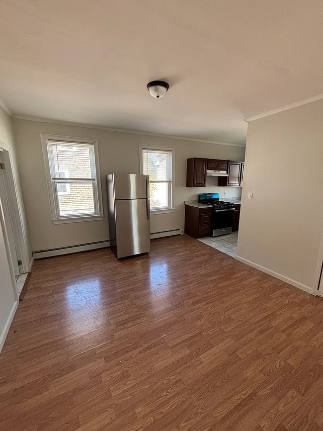 Foto del edificio - 77 Pekin St