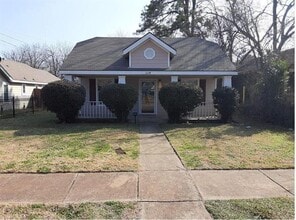 Building Photo - 2234 Stoneman St