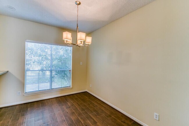 Building Photo - 5907 Woodway Place Ct