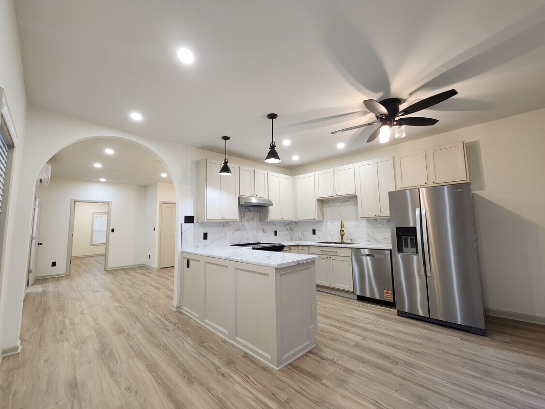 Foto principal - 3505 Fairview St SW
