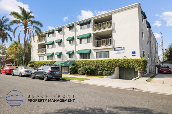 Foto del edificio - 355 Coronado Ave.