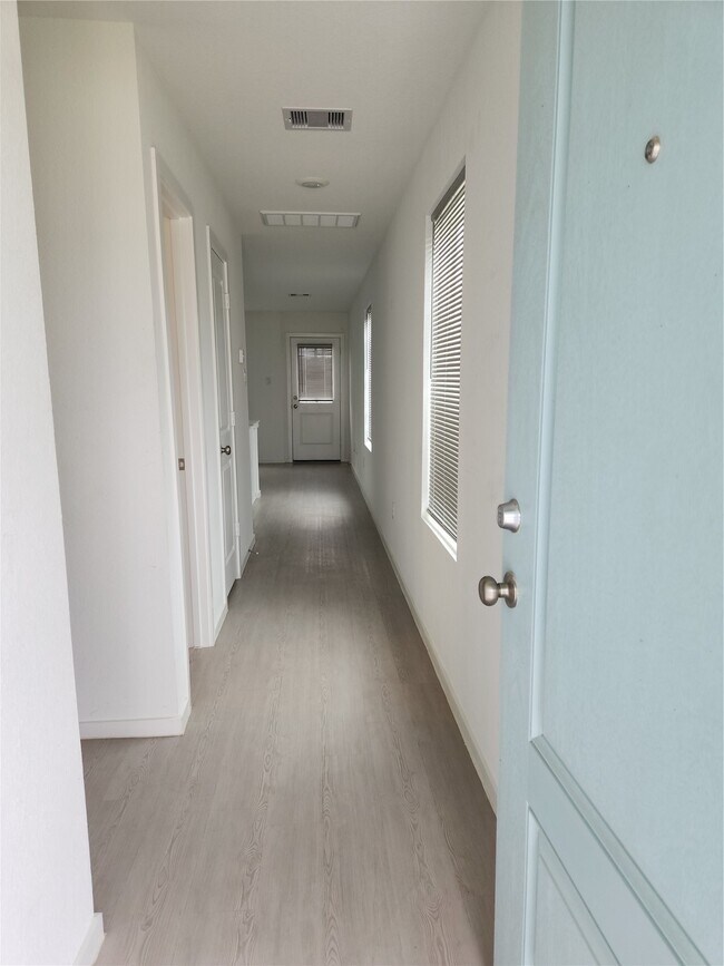 Foto del edificio - 18242 Via Aurelia Dr