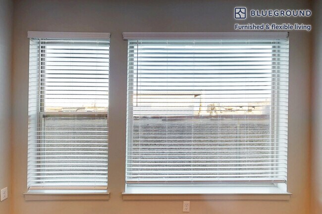 Building Photo - 79 Alexander St