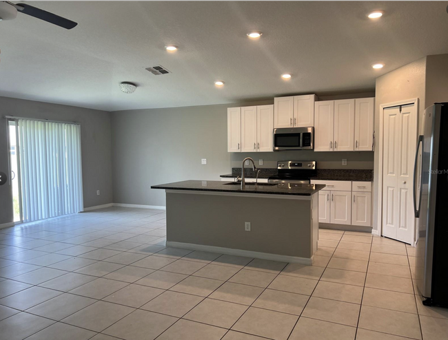 Building Photo - 12747 Weston Oaks Ln