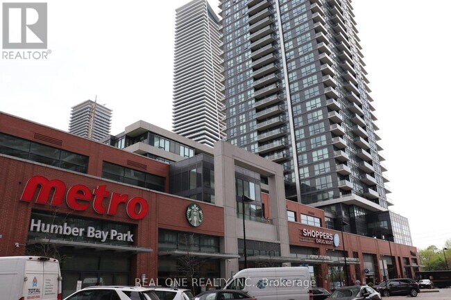 Photo du bâtiment - 2220 Lake Shore Blvd W