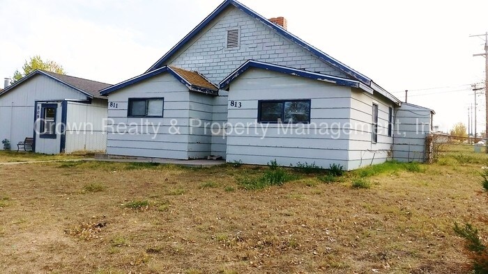 Primary Photo - 811 W 6th St