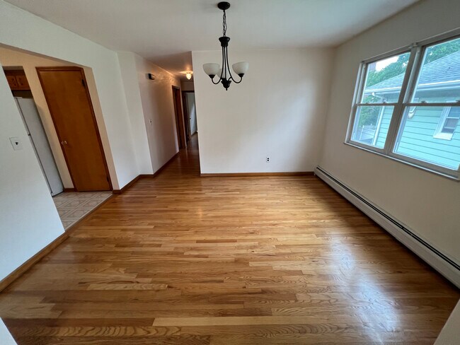 Building Photo - 716 Jefferson Ave