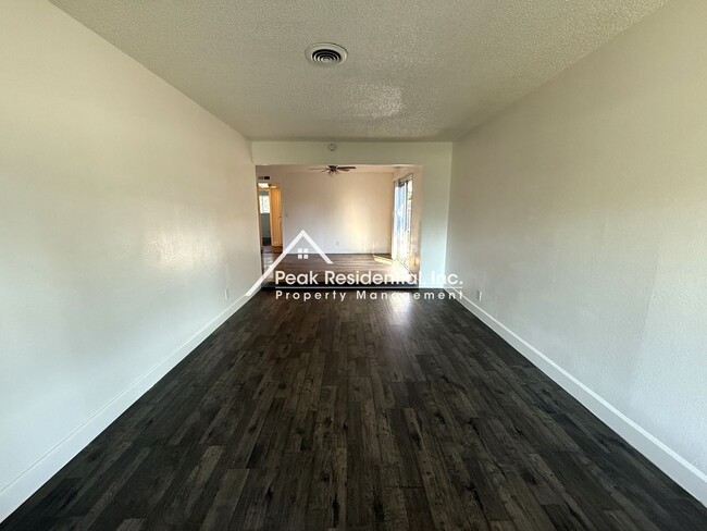 Foto del edificio - Very Nice 2bd/1ba Rancho Cordova Duplex