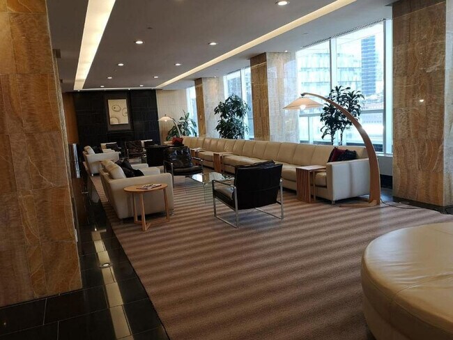 Building Photo - 16 York St