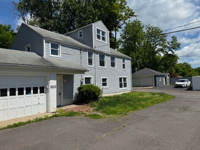 Primary Photo - 1652 Murray St