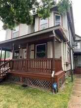 Building Photo - 751 Dewey Ave