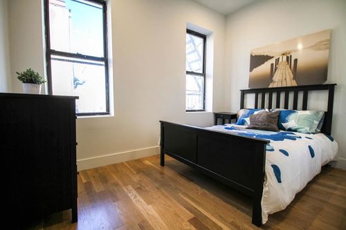 Foto del edificio - 561 Gates Ave