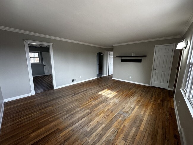 Building Photo - 718 N 86th St
