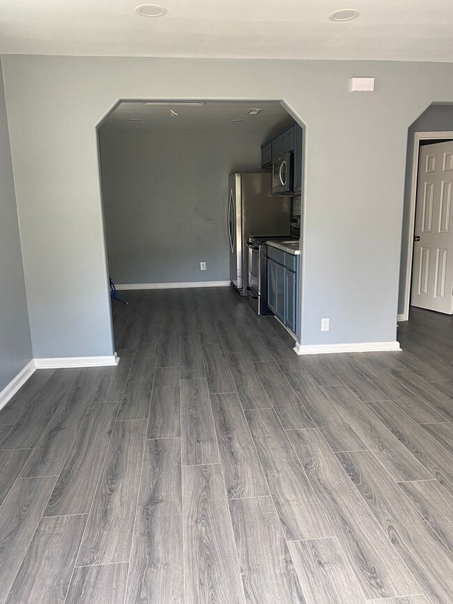 Foto del edificio - 1649 Little River Rd