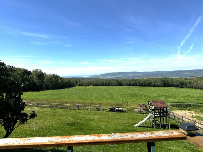 Photo du bâtiment - 14400 Young Rd