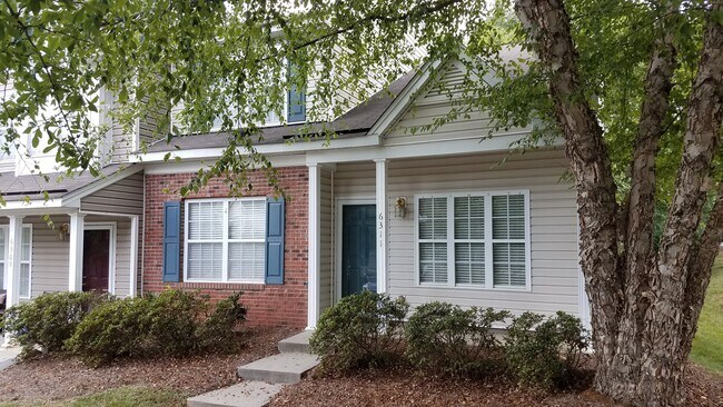 Foto del edificio - 6311 Bermuda Way