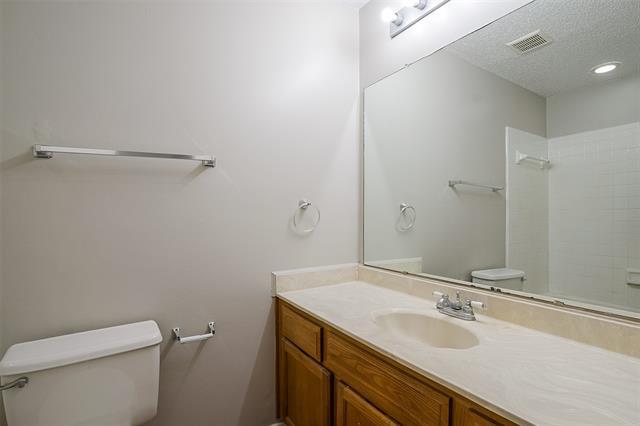 Building Photo - 1416 Golden Gate Dr