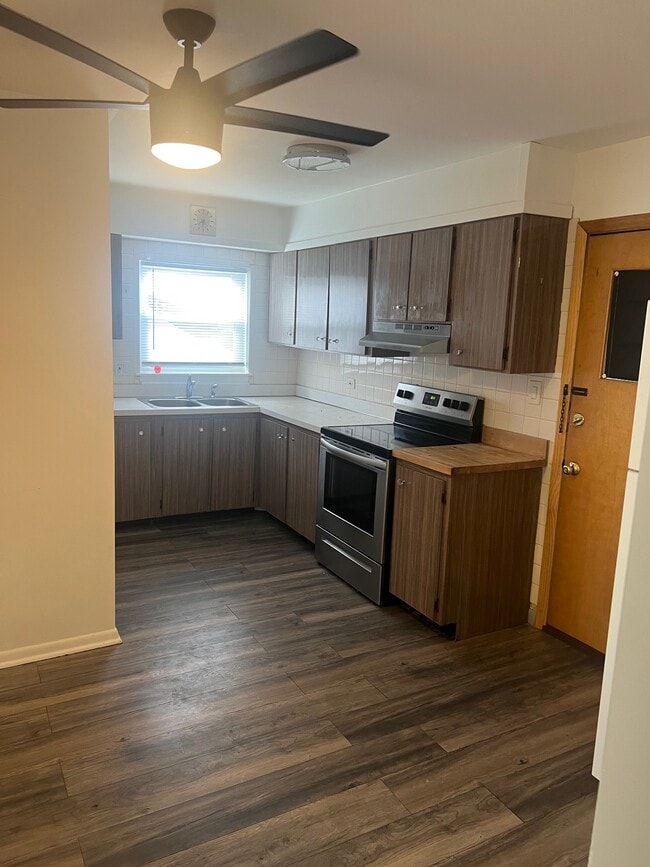 7241 Lawrence - 7241-7245 W Lawrence