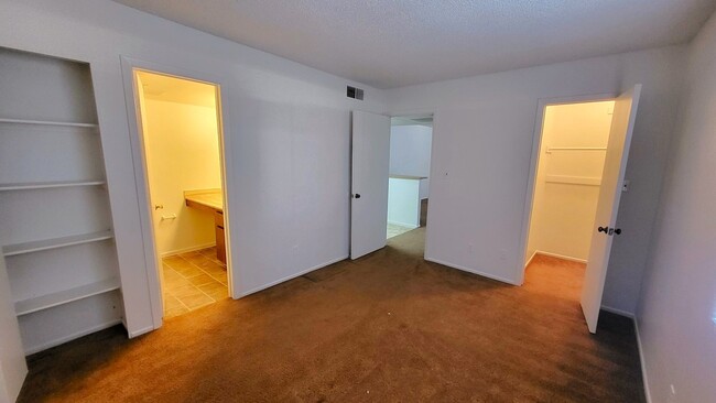 Foto del edificio - AFFORDABLE UNIT IN TEMPE!