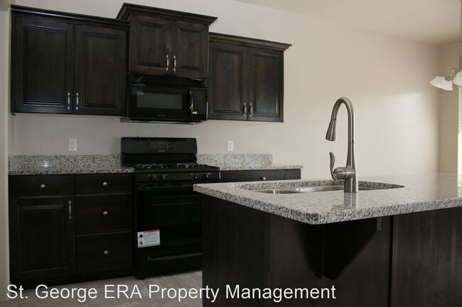 Building Photo - 4 br, 3.5 bath House - 2876 E 3520 S