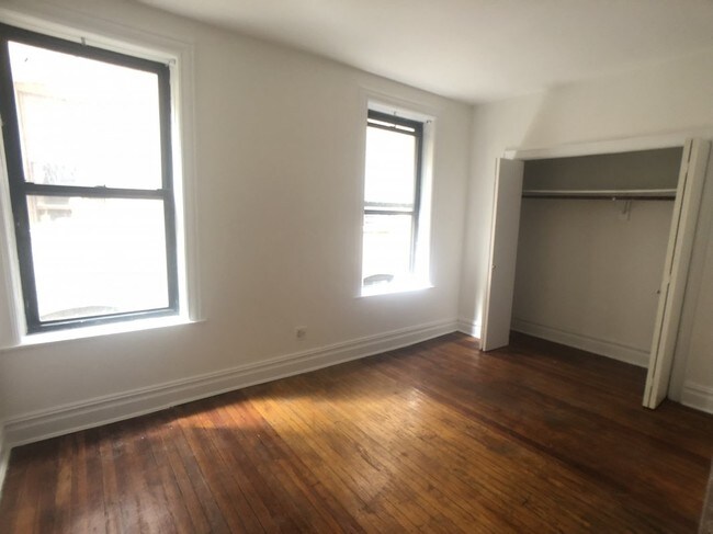 Building Photo - 3139 Broadway