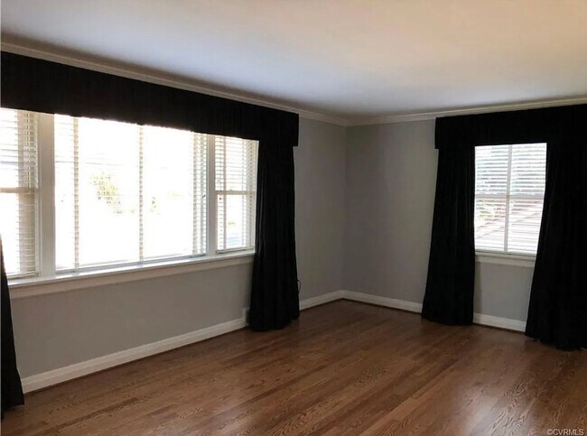 Building Photo - Beautifully Renovated 4bdrm/2.5bth Tri-Level Home Located on a Large Lot in Henrico County!!