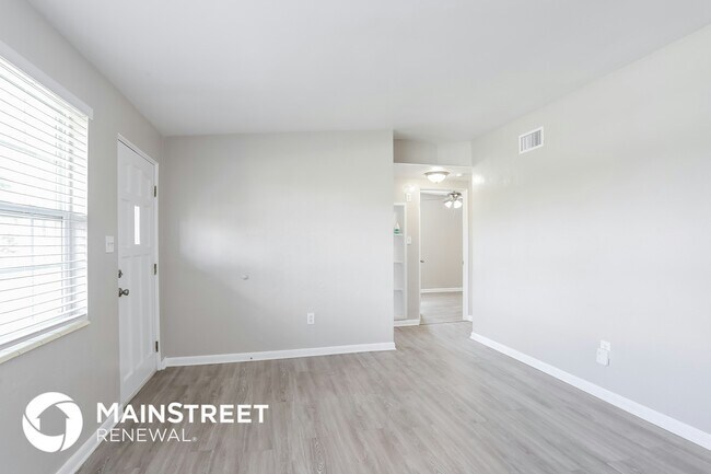 Foto del edificio - 9564 Crestview St