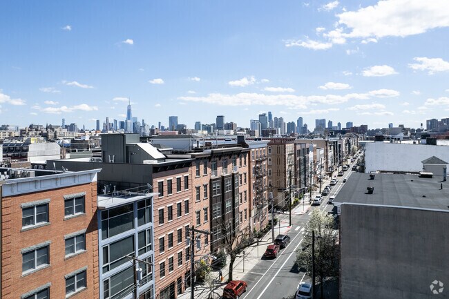 Foto aérea - 603-607 Monroe St