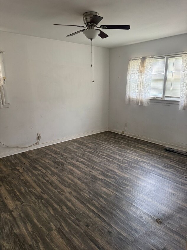 Building Photo - 2 Bedroom home in Sweetwater!
